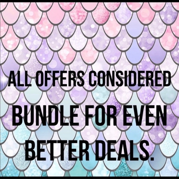 Fun Flirty Paisley Tapered Tassels Scarf - Picture 6 of 6